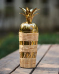 Load image into Gallery viewer, Ananasi cocktail shaker