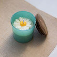 Load image into Gallery viewer, Daisy Scented Candle