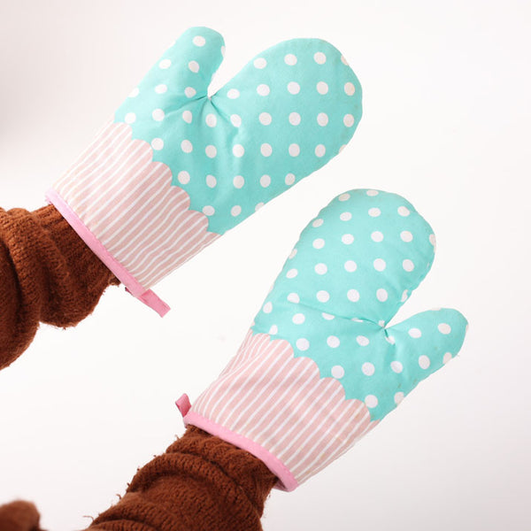Polka-Stripe Baking Gloves