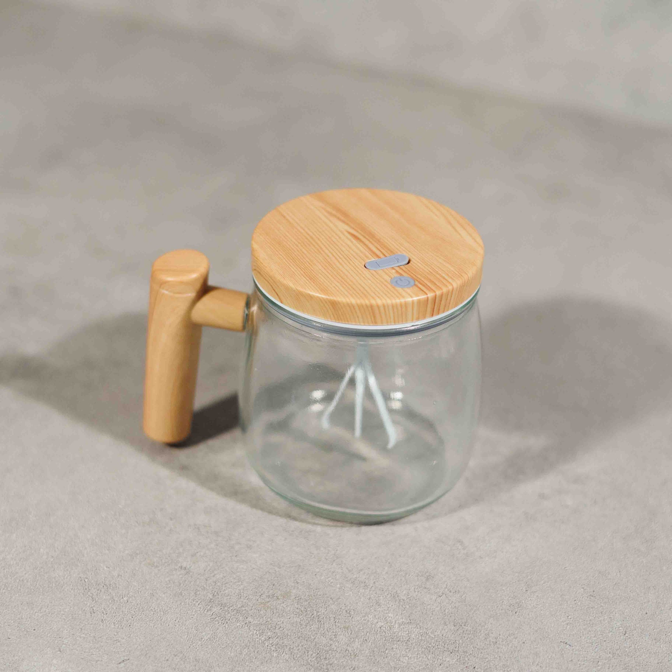 Self-Stirring Glass Mug