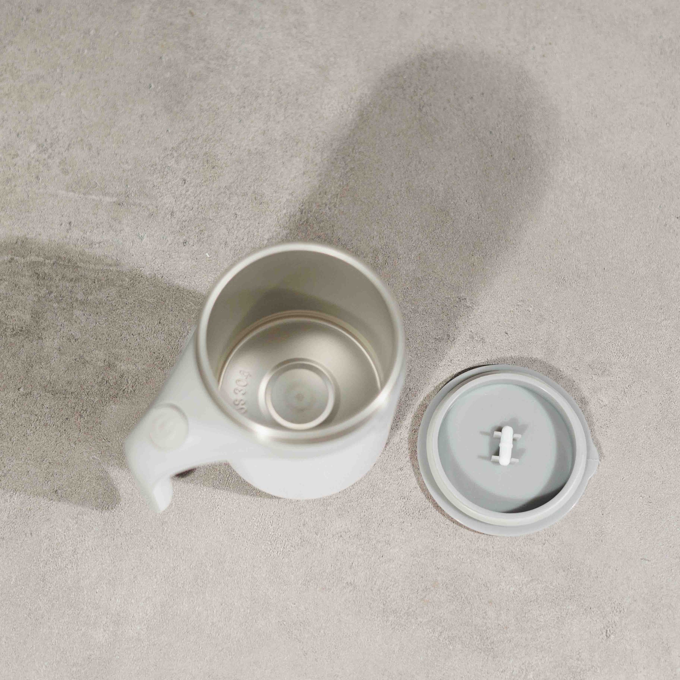 Magnetic Self-Stirring Mug