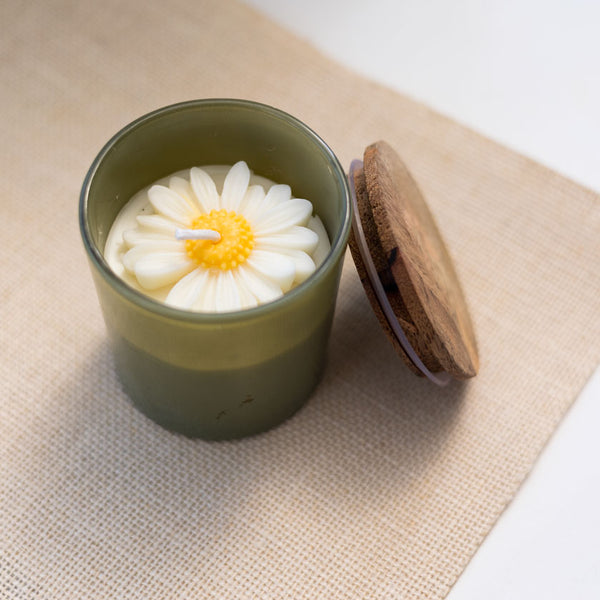 Daisy Scented Candle
