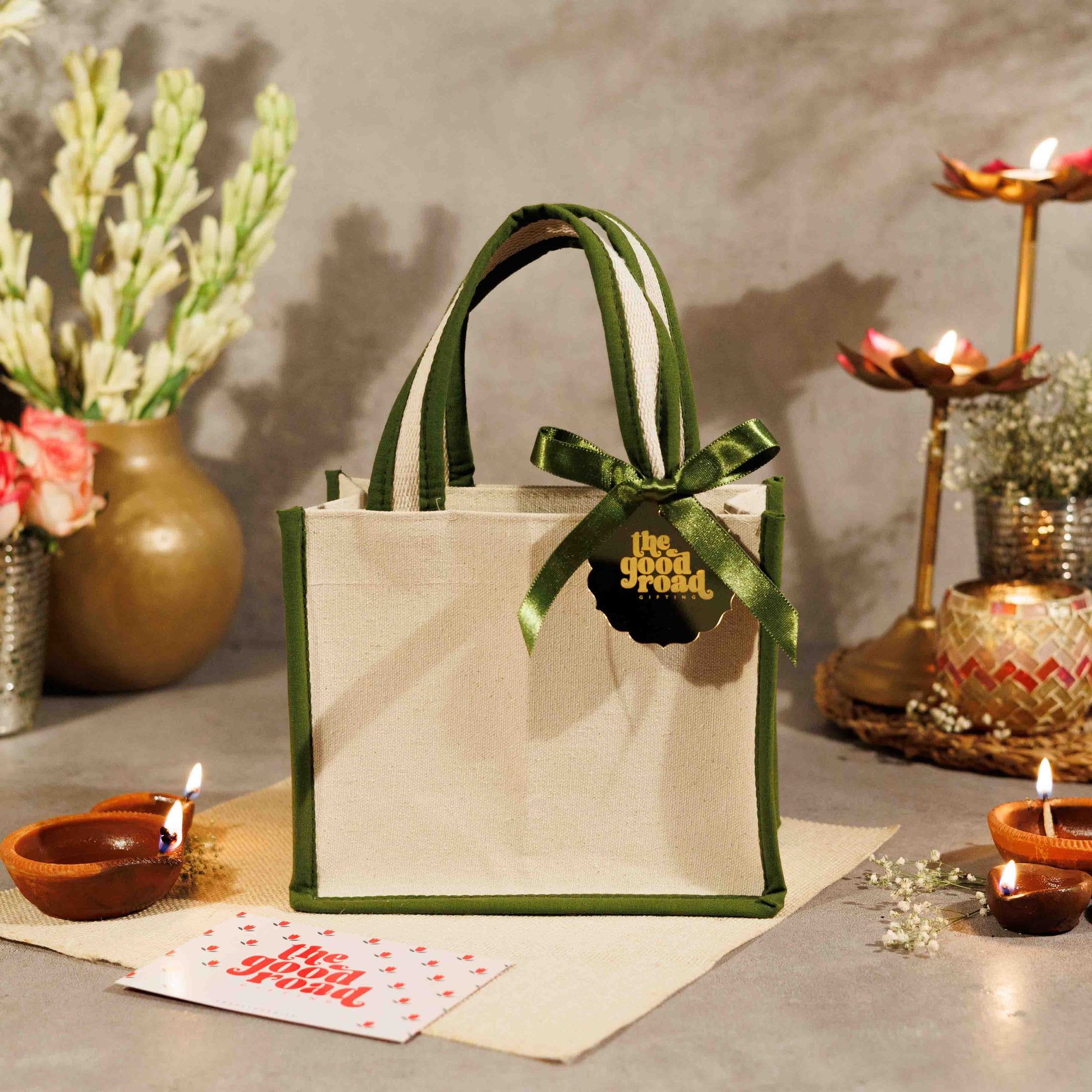 Canvas Green Piping Bag (8x4x6.5)