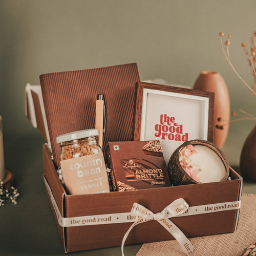 Empowered Elegance: Women's Day Gift Hamper