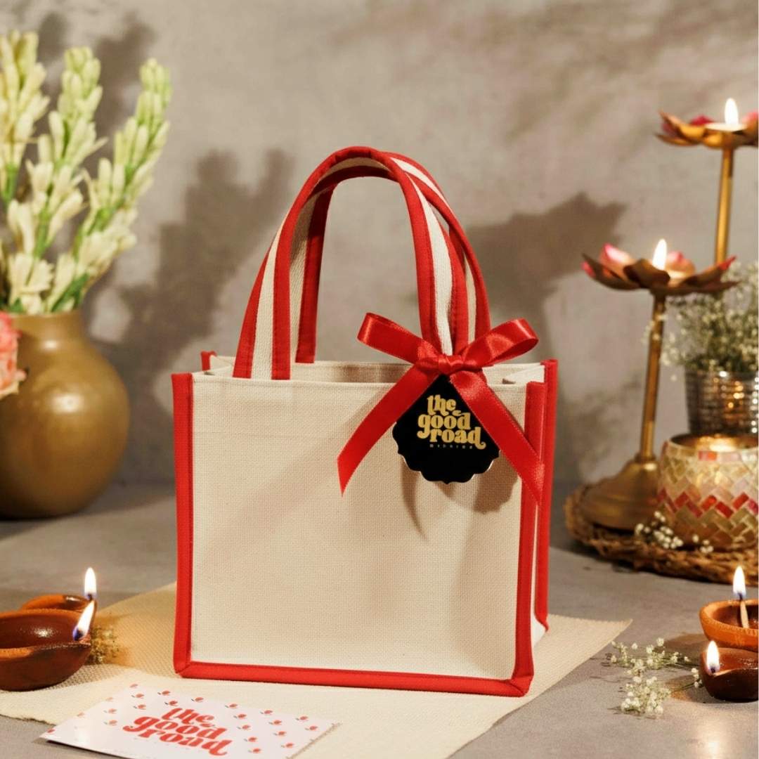 Canvas Red Piping Bag (8x4x6.5)