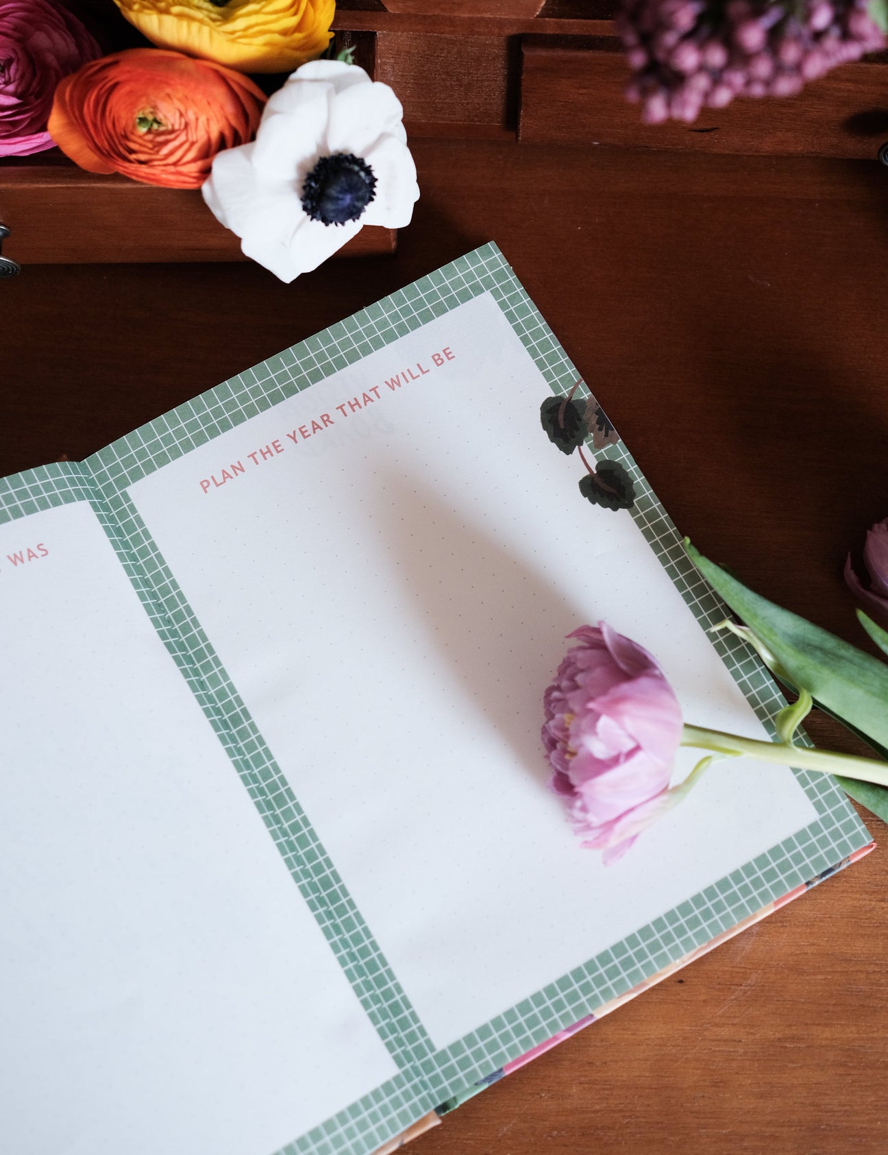 Undated Yearly Planner | Posy