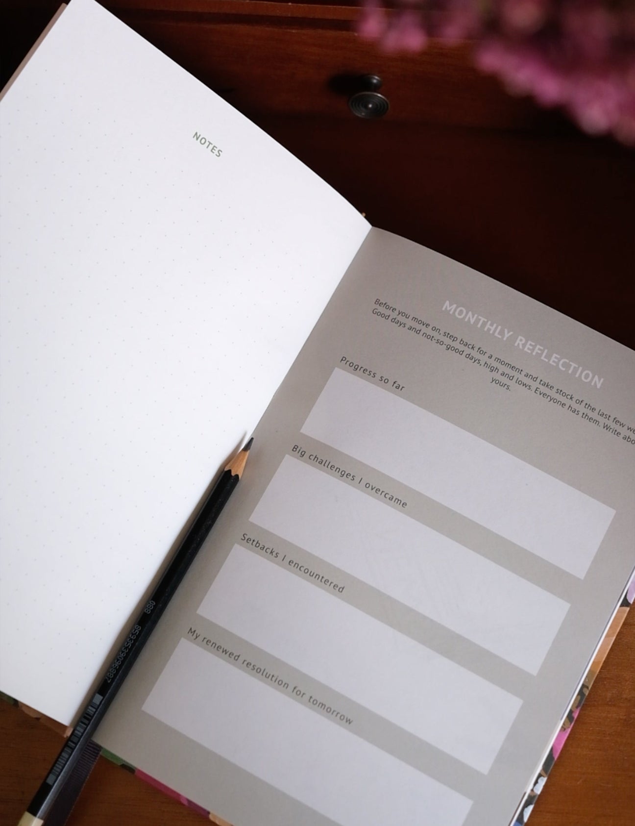 Undated Yearly Planner | Tropic